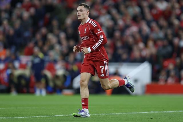 赛节奏, 而我跑动频, 态来支撑