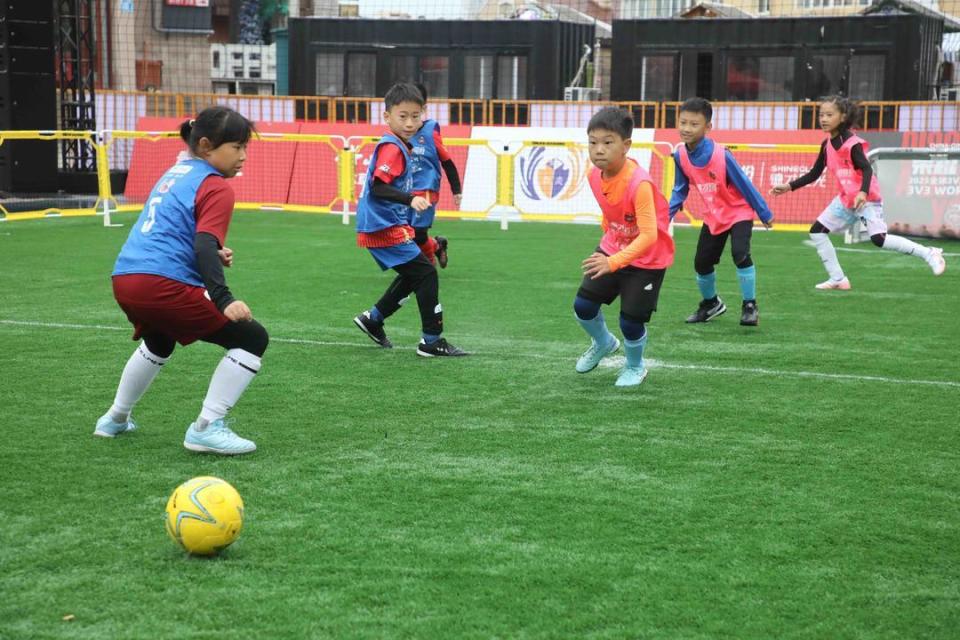 展现竞技风 展现竞技风