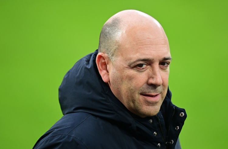 顶级联赛中, 欠马竞一次 顶级联赛中, 欠马竞一次