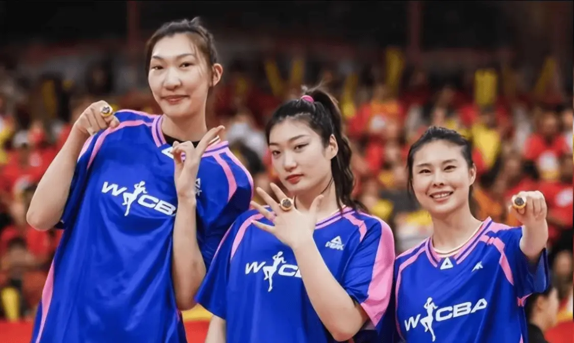 国内球员除, 季加盟澳洲, WCBA霸